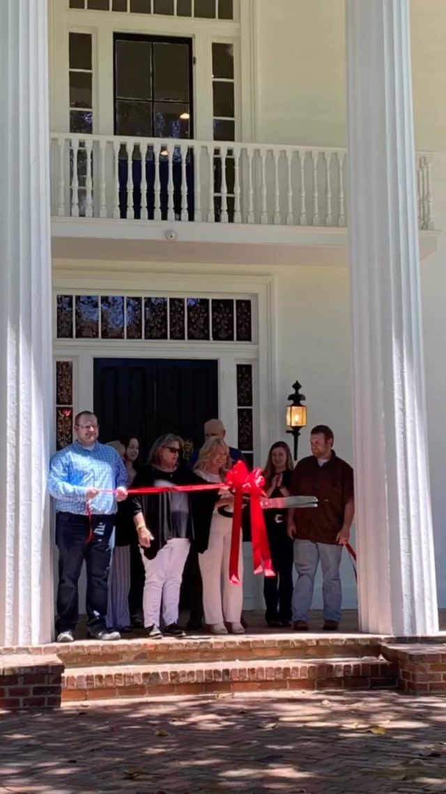 Contact The Pine House